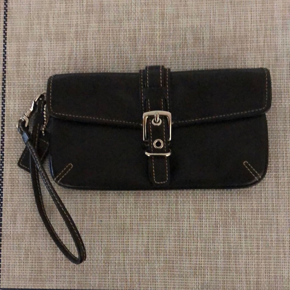 Coach Wristlet in black.